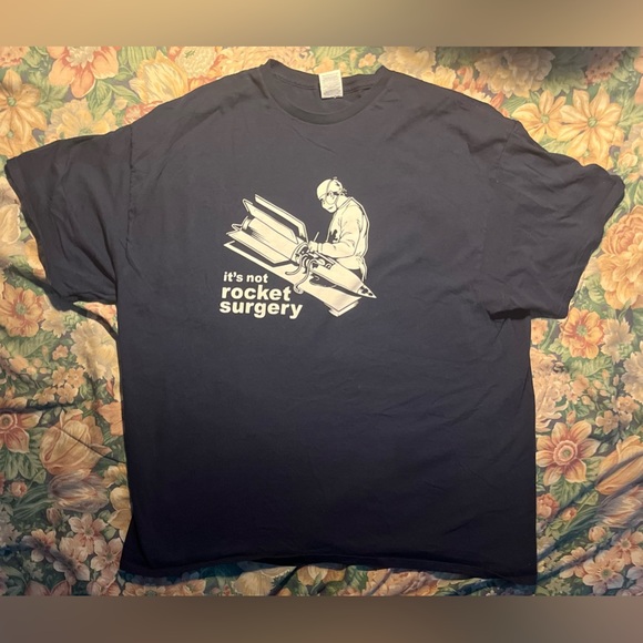 VINTAGE GRAPHIC T SHIRT - Picture 1 of 3